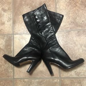 Tahari Treo Black Leather Boots Sz 7.5